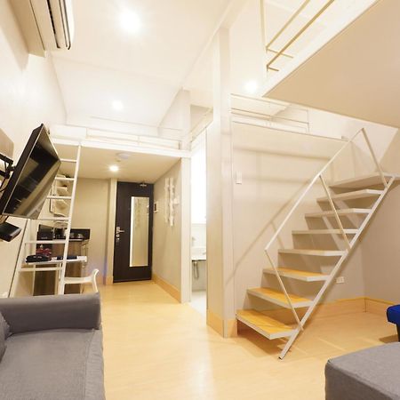 Selah Pods Hotel Manila Pasay Bagian luar foto