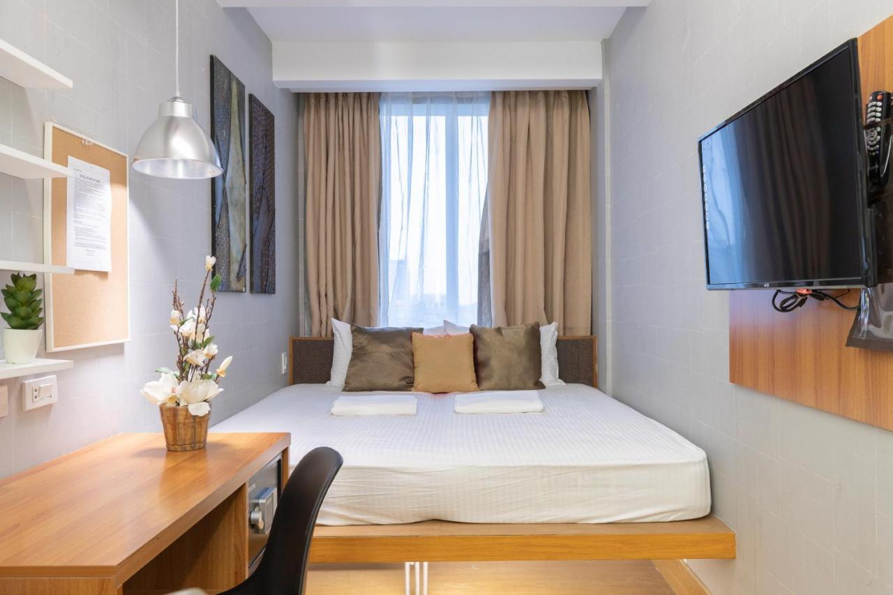 Selah Pods Hotel Manila Pasay Bagian luar foto