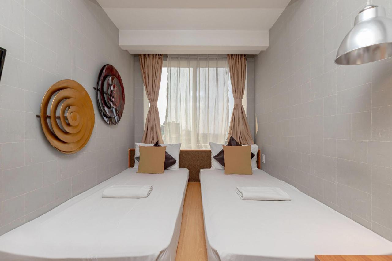 Selah Pods Hotel Manila Pasay Bagian luar foto